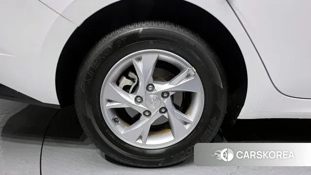 Hyundai Avante (CN7) id 3417206 из Кореи 15