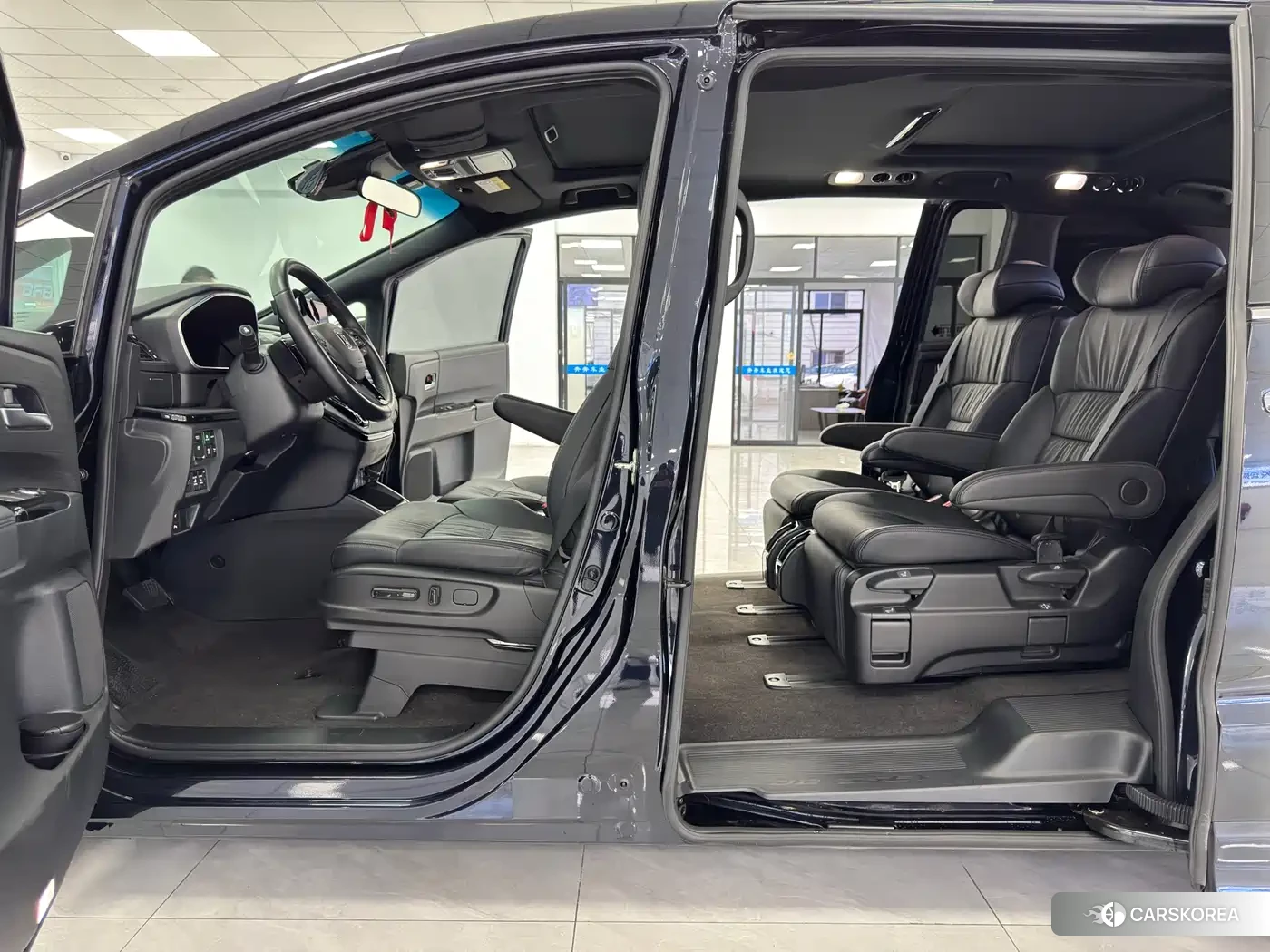 Honda Odyssey id 4653996 из Китая 12