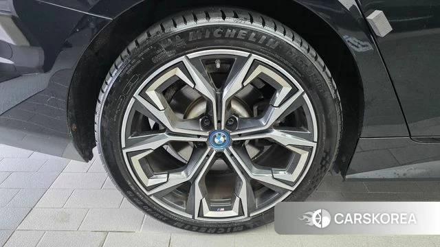 BMW i4 id 4631554 из Кореи 28