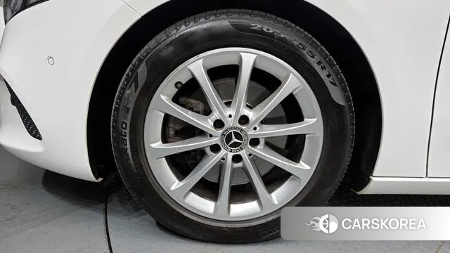 Mercedes-Benz A-Class W177 id 3493948 из Кореи 15