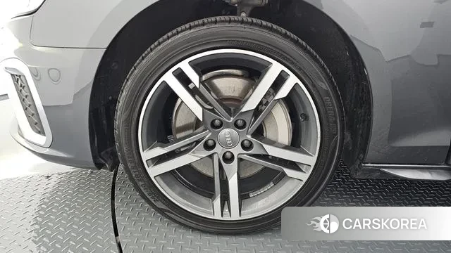 Audi A4 (B9) id 3355206 из Кореи 15