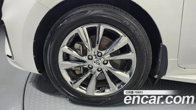 Kia The New Carnival id 2260325 из Кореи 15