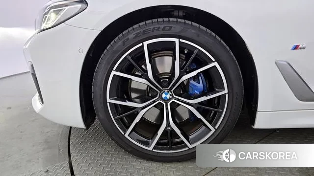 BMW 5 Series (G30) id 3626287 из Кореи 15