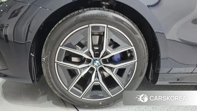 BMW 5 Series (G60) id 3393650 из Кореи 15