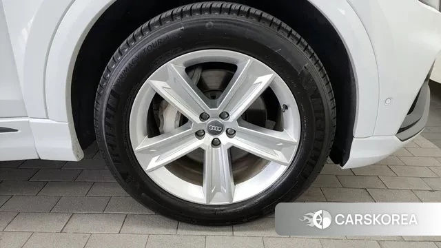 Audi Q8 (4M) id 3323955 из Кореи 15