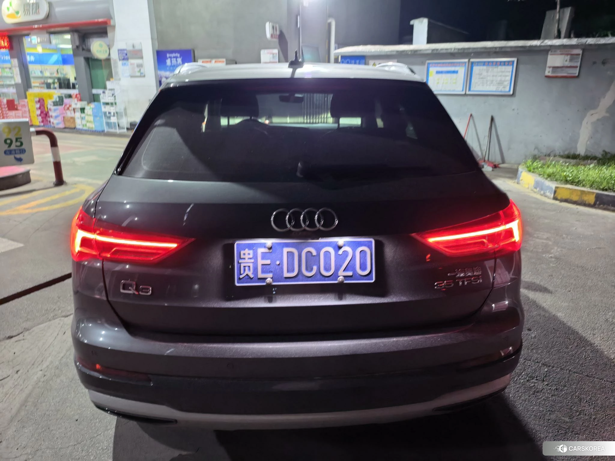 Audi Q3 2022 Черный из Китая, фото 5