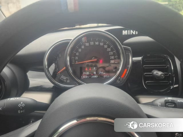 Mini Cooper 2021 Серебристо-серый из Кореи, фото 6