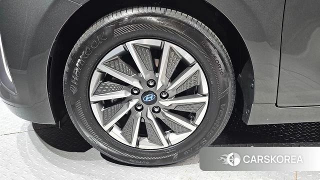 Hyundai The New Ionic Electric id 4581182 из Кореи 15