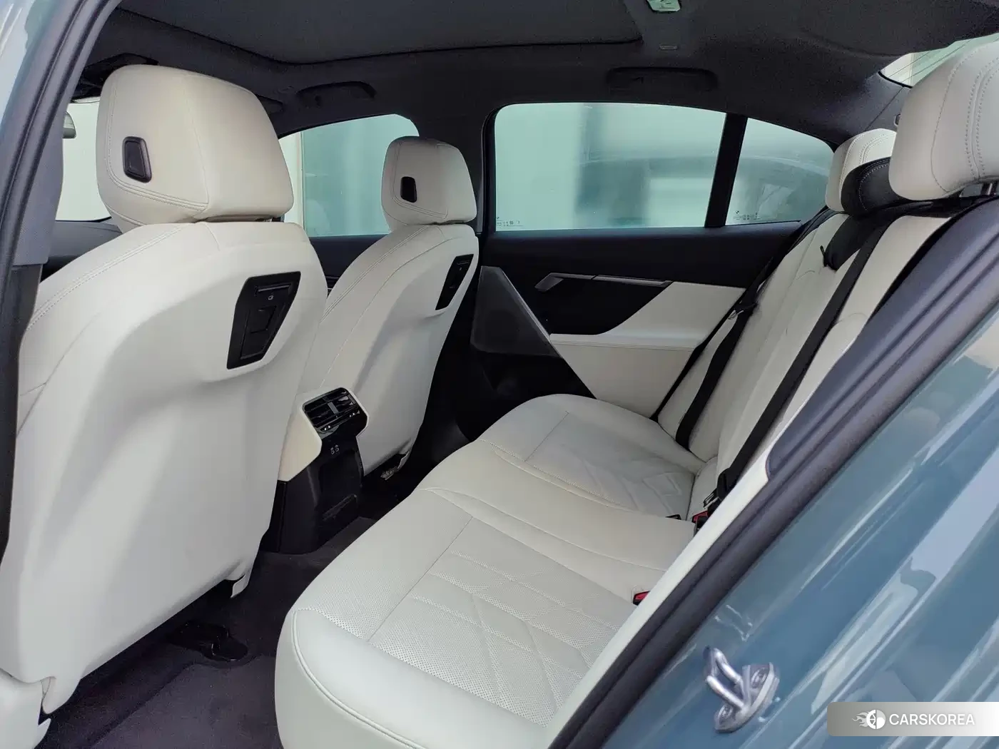 BMW 5 series 2025 Синий из Китая, фото 5