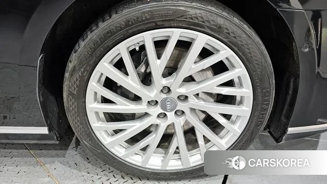 Audi A8 (D5) id 3656108 из Кореи 15