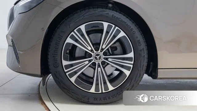 Mercedes-Benz E-Class W214 id 3015903 из Кореи 15