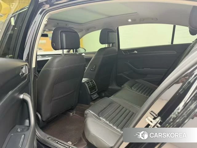 Volkswagen Magotan 2021 Черный из Китая, фото 5
