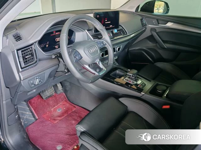 Audi Q5L 2021 Черный из Китая, фото 5
