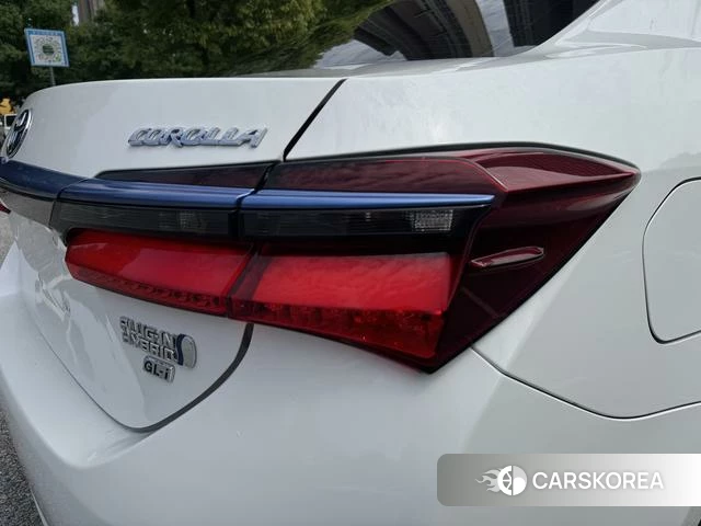 Toyota Corolla dual engine E+ id 4273895 из Китая 15