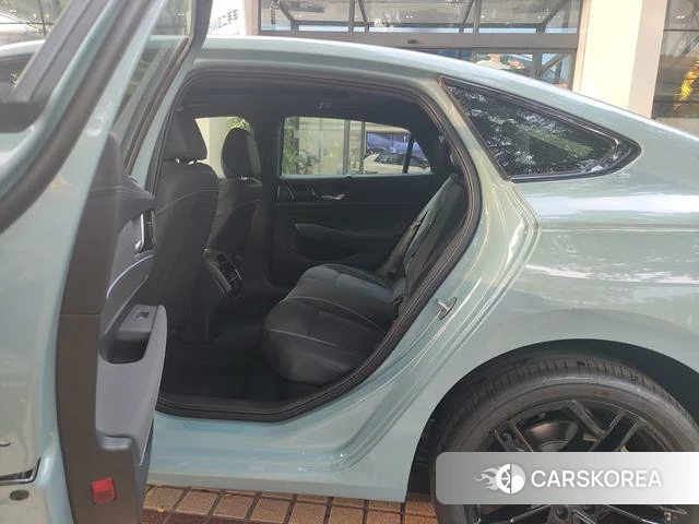Volkswagen Passat id 4260151 из Китая 8