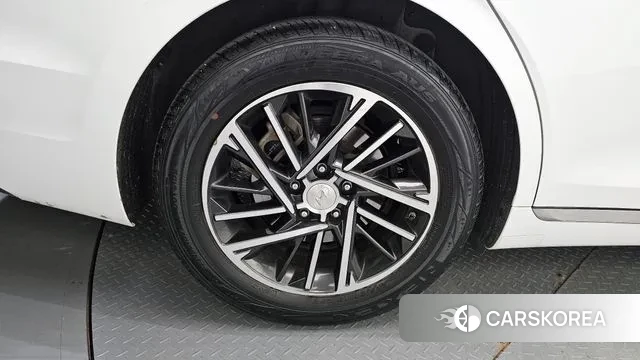 Hyundai The New Grandeur IG id 3300820 из Кореи 15