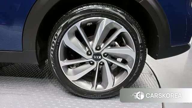 Kia Niro id 3009388 из Кореи 15