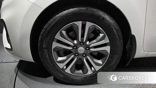 Kia The New Carnival id 4568513 из Кореи 26