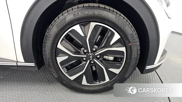 Kia EV6 id 3596888 из Кореи 15