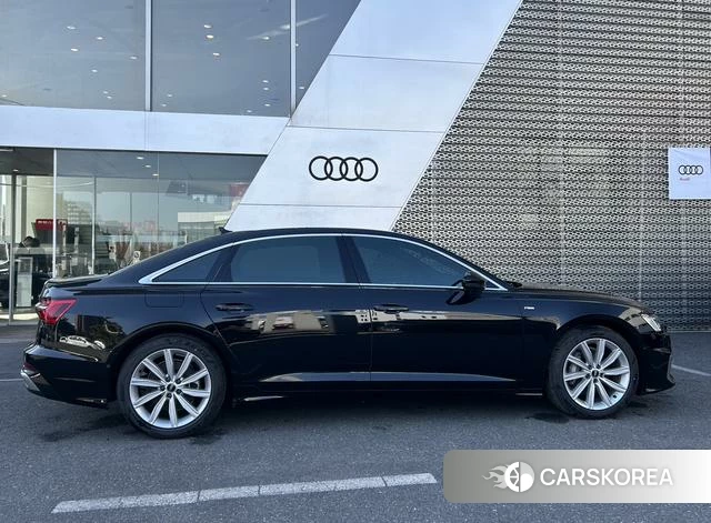 Audi A6L id 4297359 из Китая 11