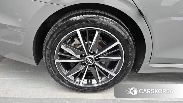 Hyundai The New Grandeur IG Hybrid id 4317703 из Кореи 31