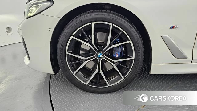 BMW 5 Series (G30) id 4592355 из Кореи 15