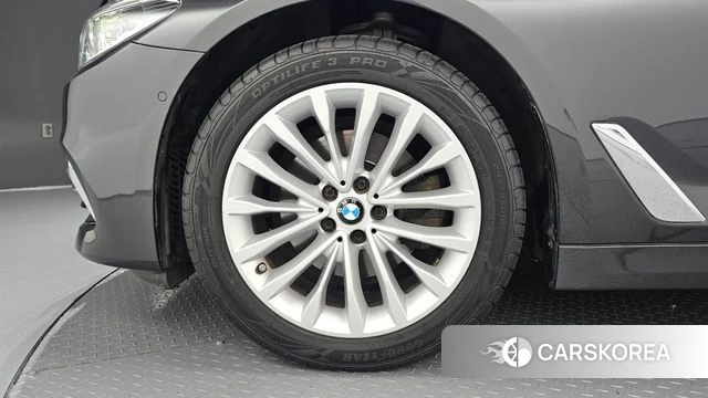 BMW 5 Series (G30) id 4672182 из Кореи 31
