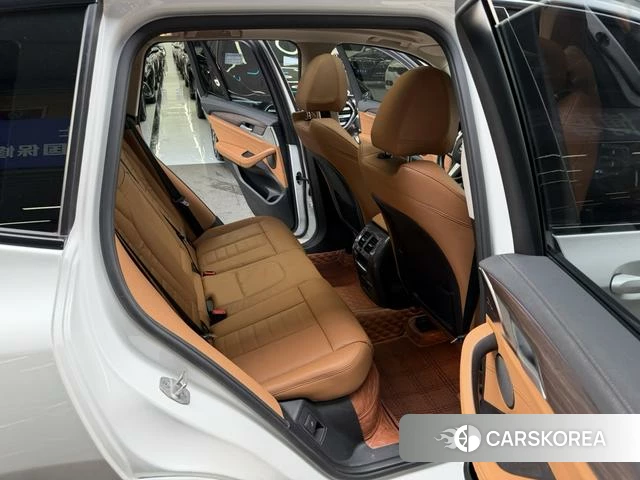 BMW X3 id 4271830 из Китая 19