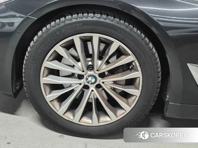 BMW 5 Series (G30) id 4255171 из Кореи 15