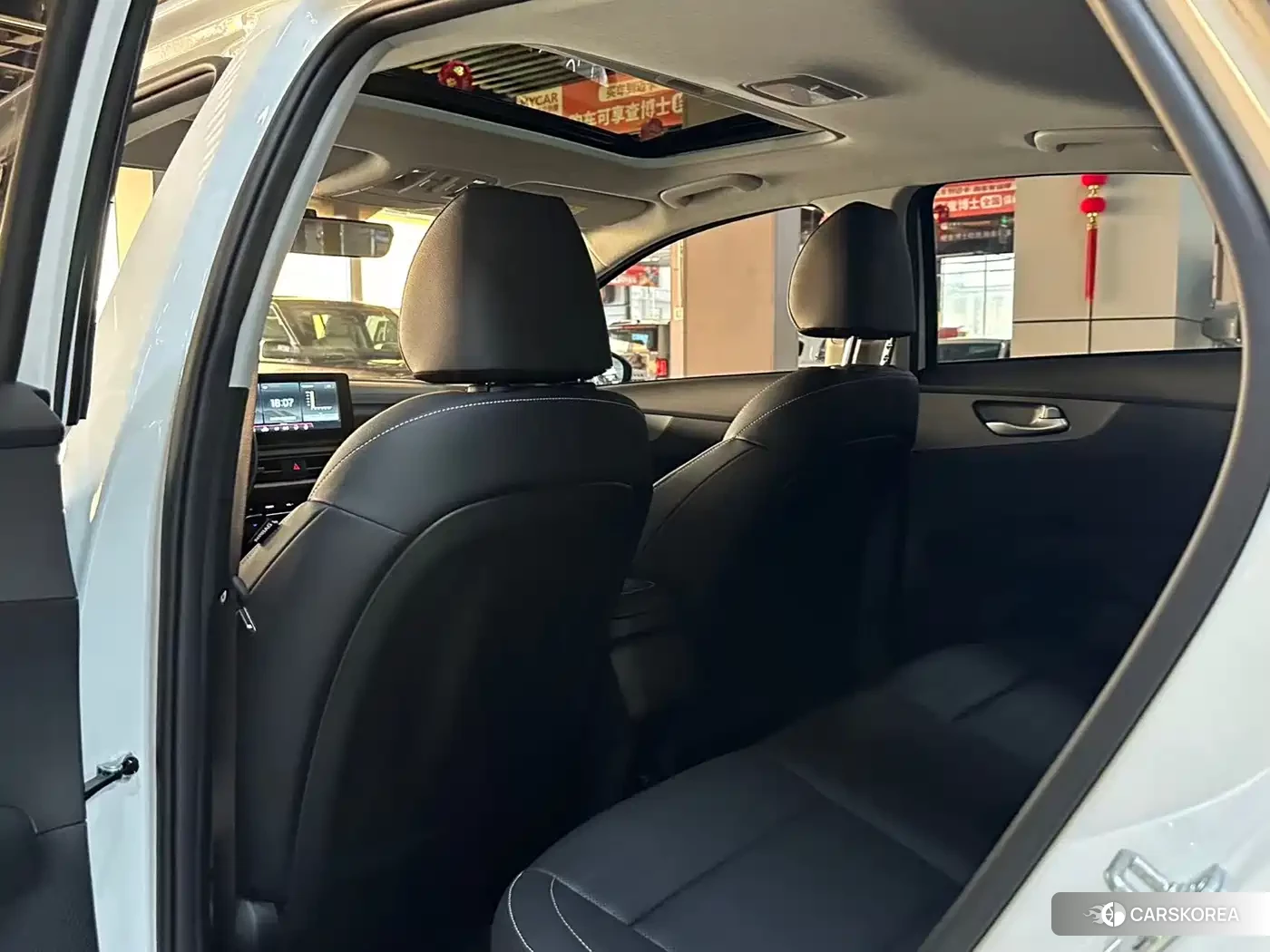 Kia K3 2026 Белый из Китая, фото 5