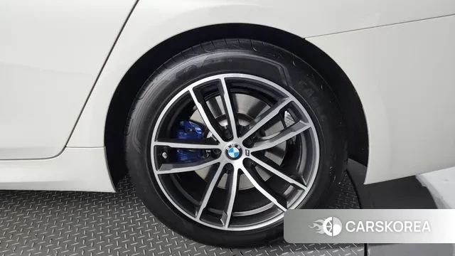 BMW 5 Series (G30) id 3154088 из Кореи 15