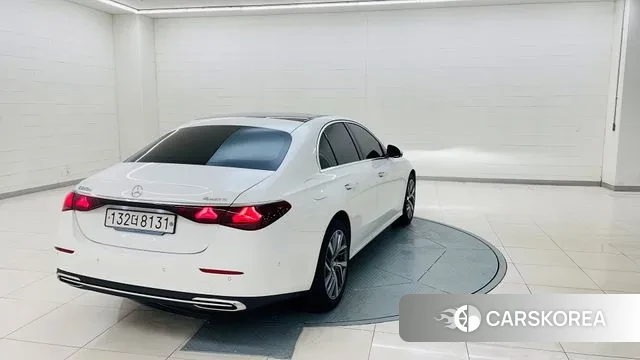 Mercedes-Benz E-Class W214 id 2899839 из Кореи 15