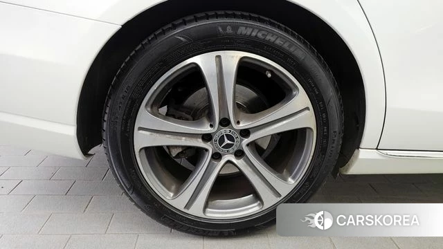 Mercedes-Benz E-Class W213 id 4345521 из Кореи 25