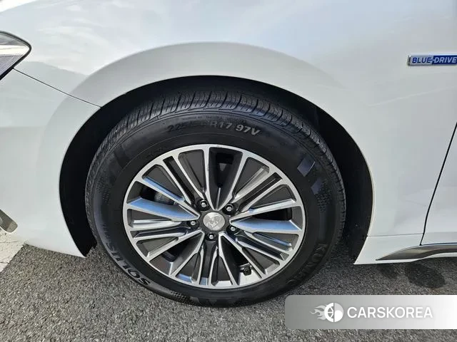 Hyundai Grandeur IG Hybrid id 3413224 из Кореи 15