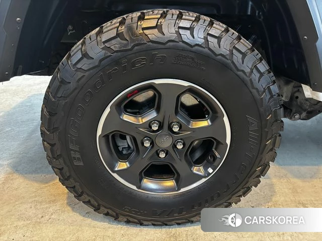 Jeep Gladiator (JT) id 4744478 из Кореи 13
