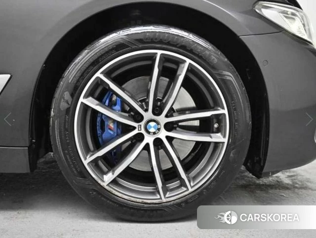 BMW 5 Series (G30) id 4243472 из Кореи 15