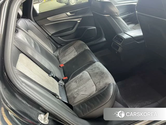 Audi A6L 2022 Черный из Китая, фото 6