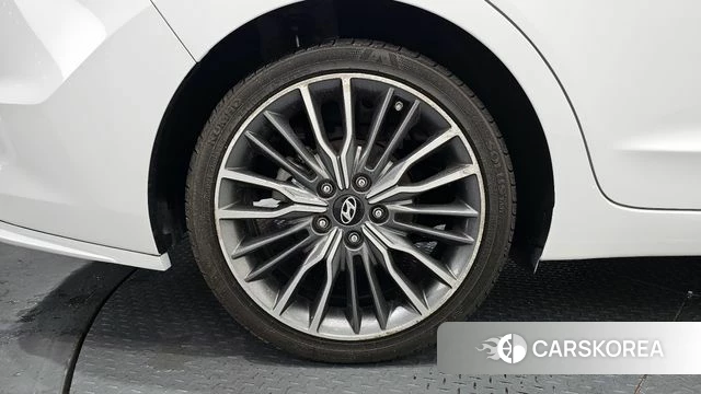 Hyundai Avante AD id 4351384 из Кореи 27