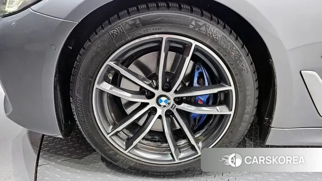 BMW 5 Series (G30) id 3711979 из Кореи 15