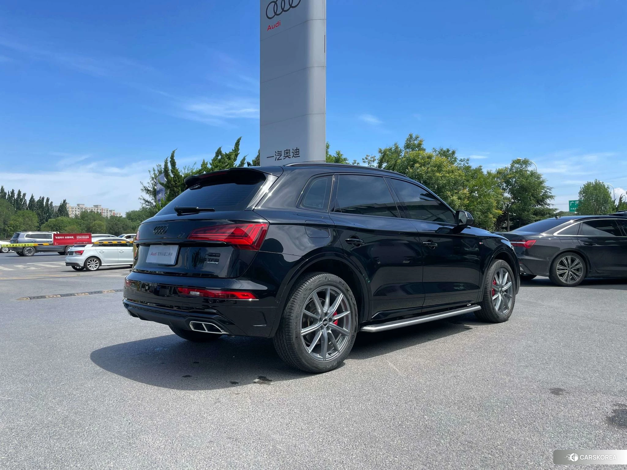 Audi Q5L 2023 Черный из Китая, фото 5