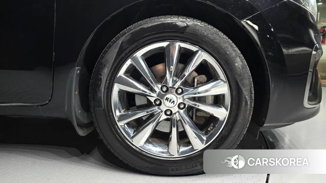 Kia The New Carnival id 4188434 из Кореи 30