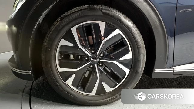 Kia EV6 id 4402030 из Кореи 30