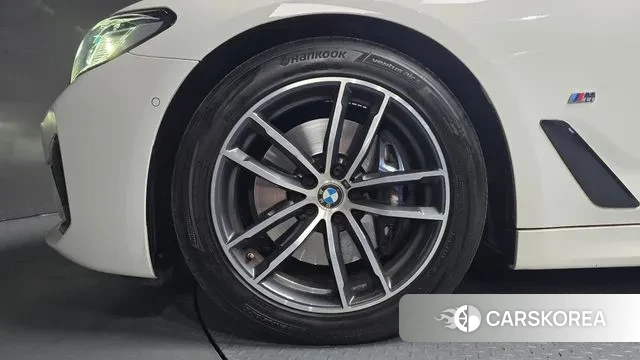 BMW 5 Series (G30) id 3626176 из Кореи 15