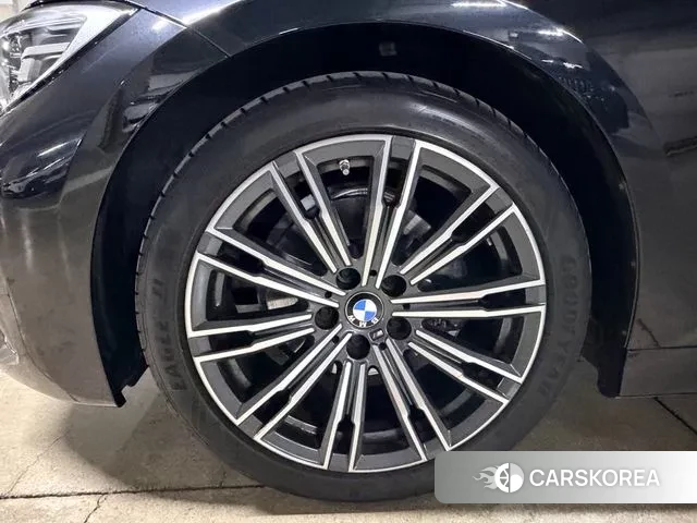 BMW 3 Series (G20) id 3695514 из Кореи 9