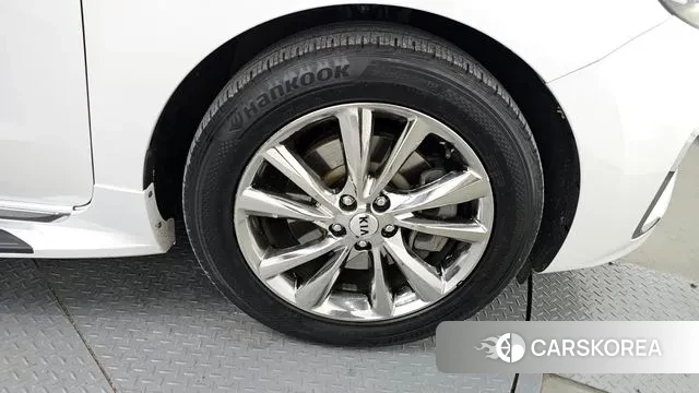 Kia The New Carnival id 3454732 из Кореи 15