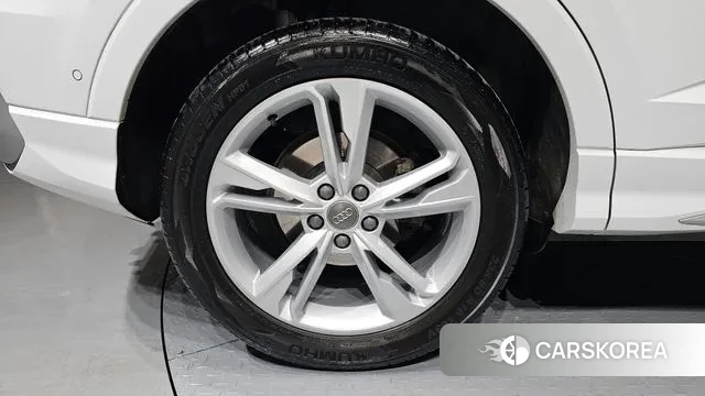 Audi Q3 (F3) id 3702886 из Кореи 15