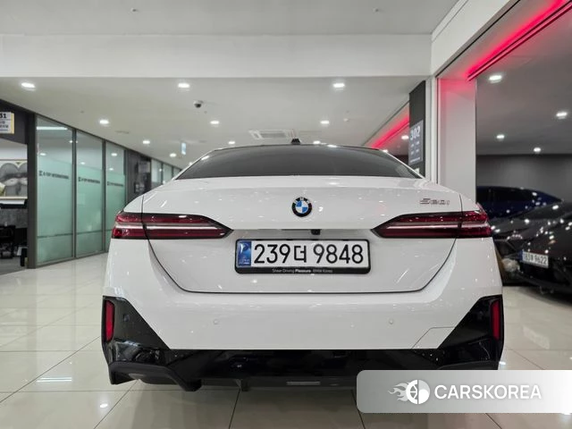 BMW 5 Series (G60) id 4427198 из Кореи 10