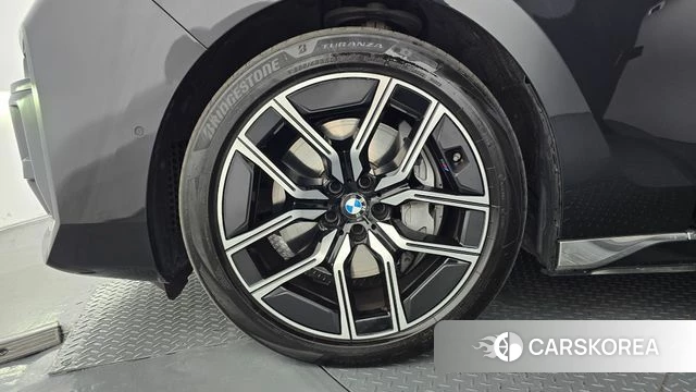 BMW 7 Series (G70) id 4432588 из Кореи 31
