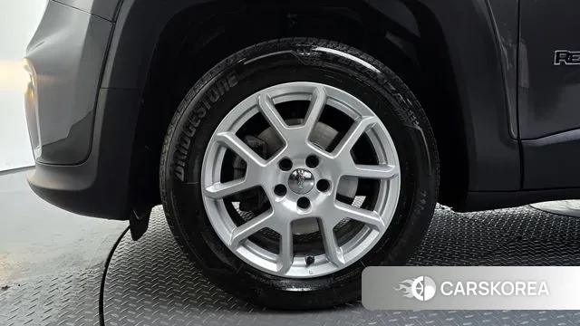 Jeep Renegade id 3191829 из Кореи 15