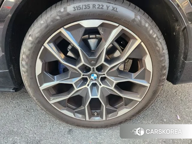 BMW X7 (G07) 2024 Черный из Кореи, фото 5